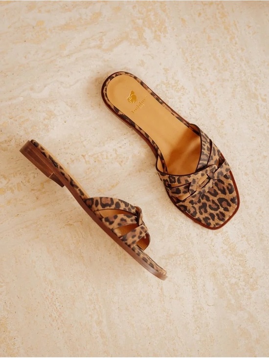 Bobbies Shoes - BOBBIES Thais Sandal Leopard Print Slide Sandals - Brown